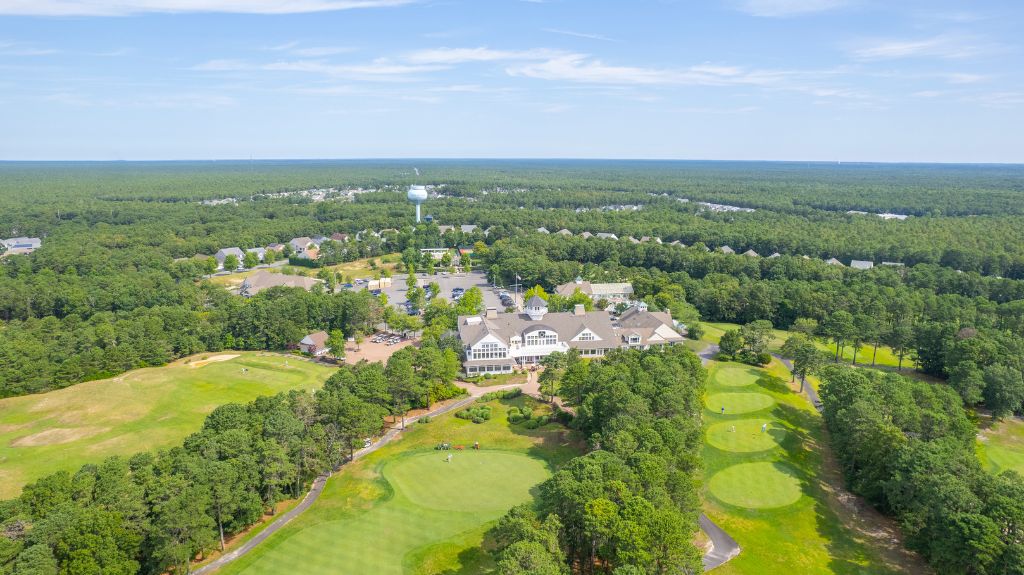 Your Annual Golf Outing Is Probably Forgettable. Here’s How to Fix That.